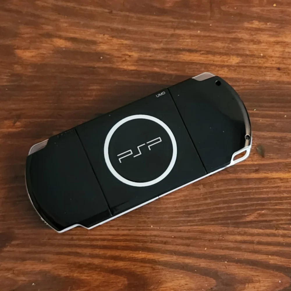 Handheld PSP Console - Picture 2 of 4